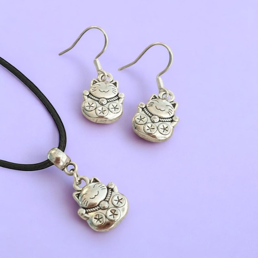Chinese Lucky Cat Charm Jewellery Set, Dangly Earring And Necklace Set In Gift Bag, Cat Lover, Cord Or Chain Options - Premium from Etsy - Just £8.99! Shop now at Uniquely Holt