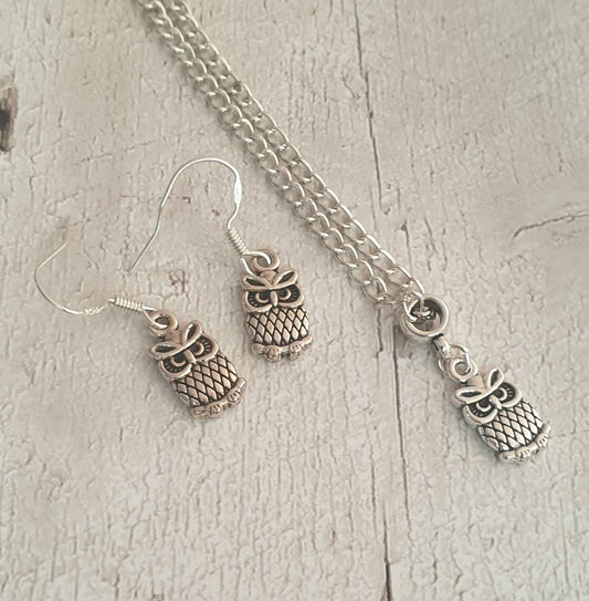 Handmade Antique Silver Owl Charm Jewellery Set, Dangly Earring And Necklace Set In Gift Bag, Cord Or Chain Options - Premium  from Etsy - Just £8.99! Shop now at Uniquely Holt