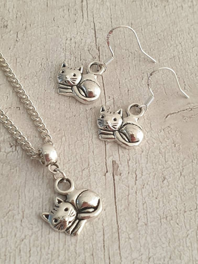 Handmade Antique Silver Cat Charm Jewellery Set, Dangly Earring And Necklace Set In Gift Bag, Cord Or Chain Options, Cat Lover - Premium  from Etsy - Just £8.99! Shop now at Uniquely Holt