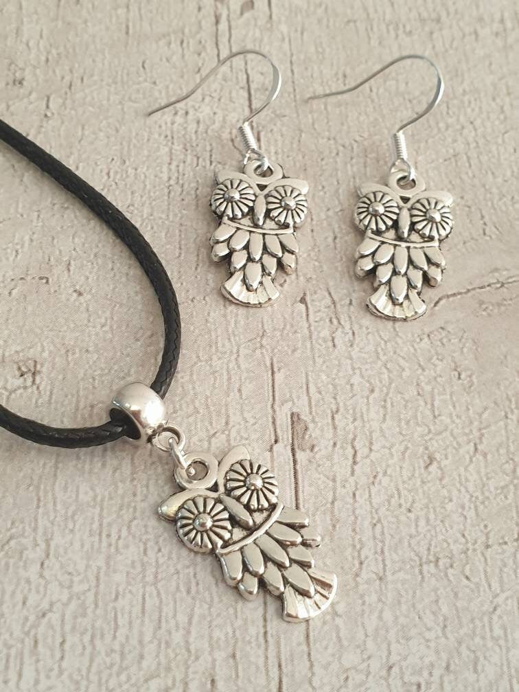 Owl Charm Jewellery Set, Dangly Earring And Necklace Set In Gift Bag, Cord Or Chain Options - Premium  from Etsy - Just £8.99! Shop now at Uniquely Holt