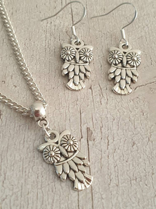 Handmade Antique Silver Owl Charm Jewellery Set, Dangly Earring And Necklace Set In Gift Bag, Cord Or Chain Options - Premium  from Etsy - Just £8.99! Shop now at Uniquely Holt